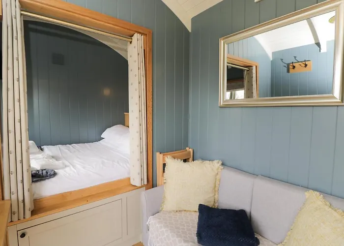 Honeysuckle Hut, Myrtle Farm Будинок відпочинку